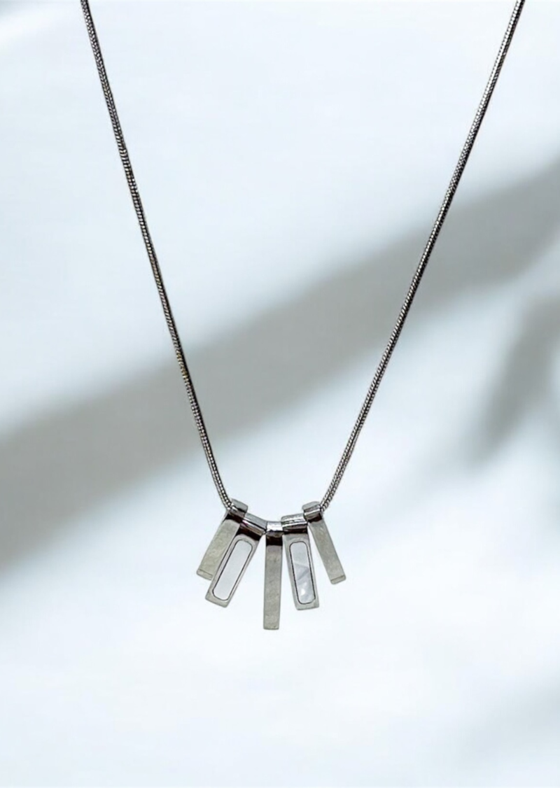 Sleek Chain