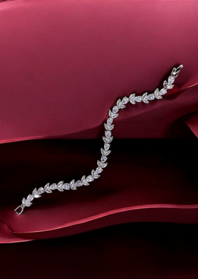 Sparkling Leaf Bracelet
