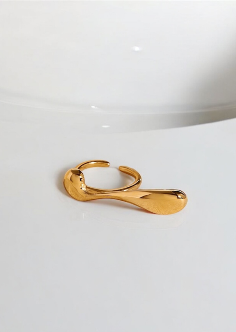 Gold Wavelet Ring